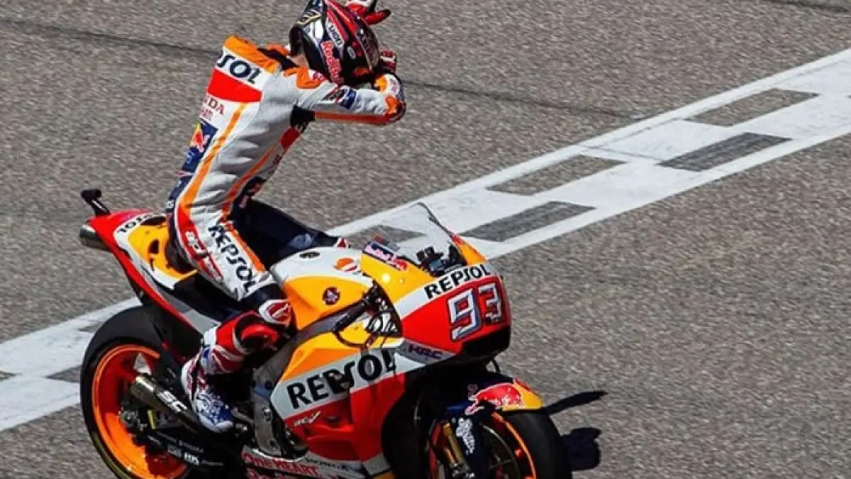 MotoGP Amerika 2026 penuh drama! Marc Marquez kena penalti, Ducati terpuruk, Aprilia kembali dominan.