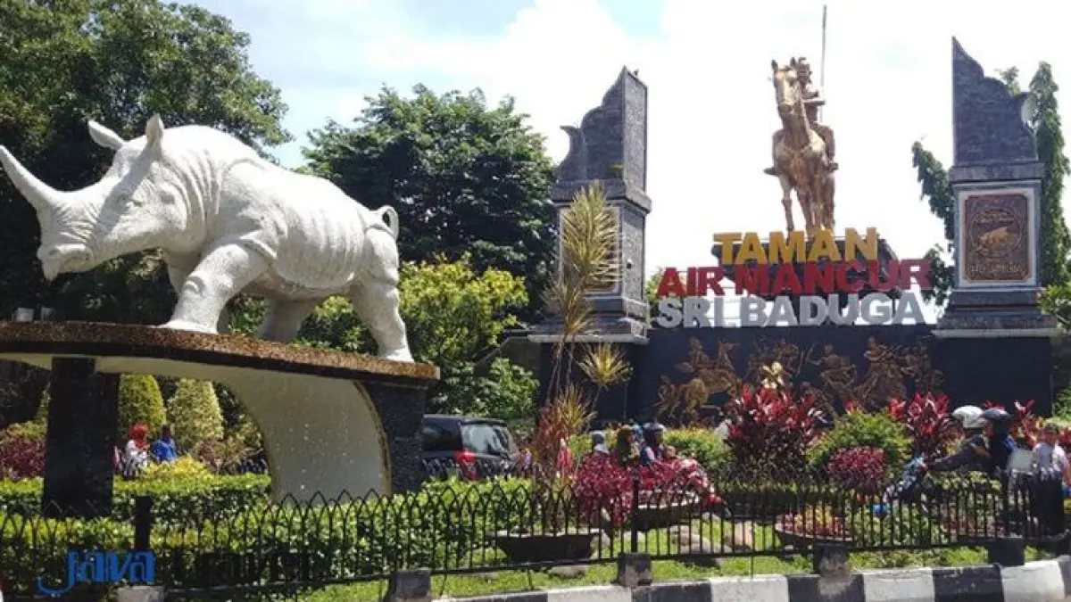 Wisata Purwakarta viral! Jelajahi sate maranggi, Parang Gombong, hingga Pasar Sasagaran yang jadi destinasi favorit.