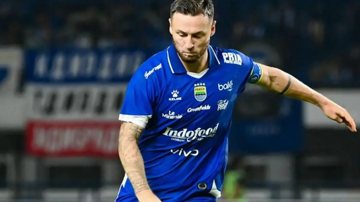 Persib Bandung makin panas! Rumor Sorloth, aksi Andrew Jung, dan ambisi juara bikin Maung Bandung siap dominasi liga.