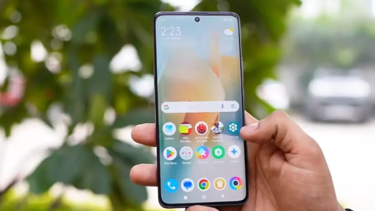 Rekomendasi hp baterai 6000 mAh terbaik 2026, awet hingga 2 hari dengan performa kencang dan fitur lengkap.