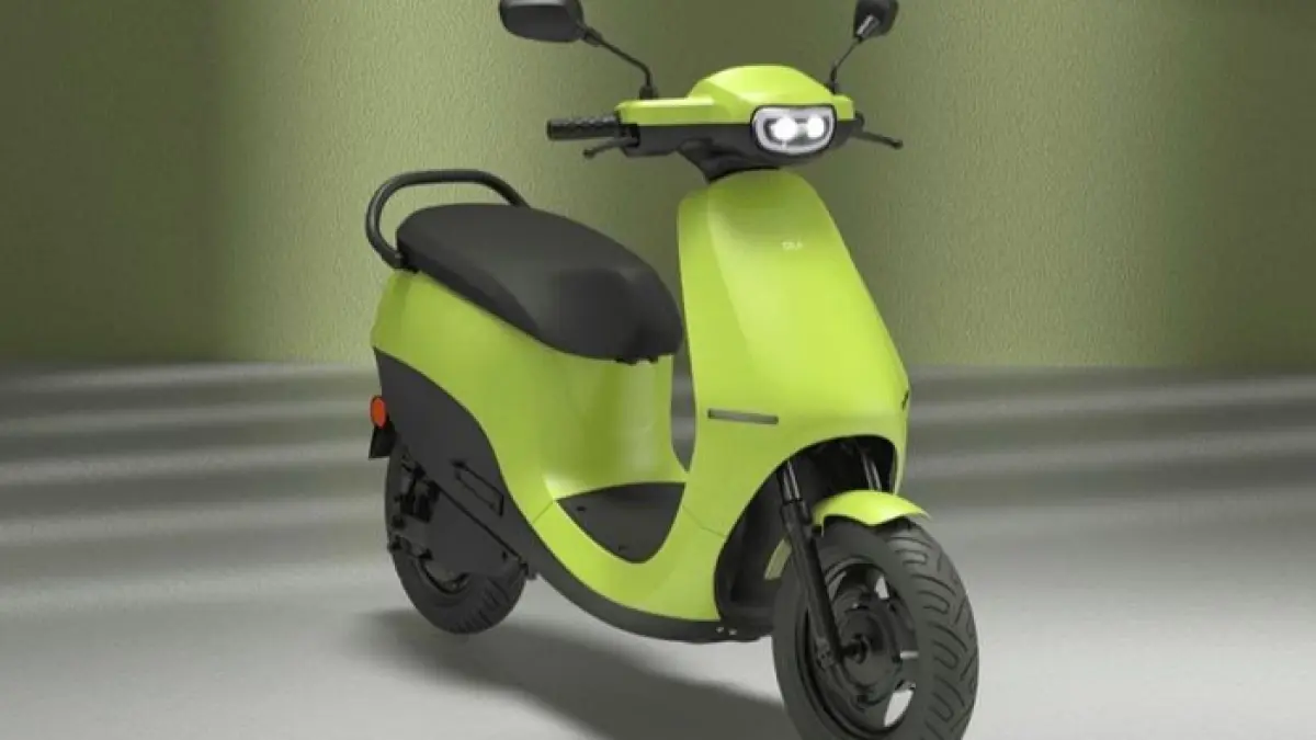 Winflay M135H motor listrik jarak tempuh 180 km sekali cas, desain mirip M100, performa tinggi, stabil, dan fitur lengkap untuk harian dan touring.
