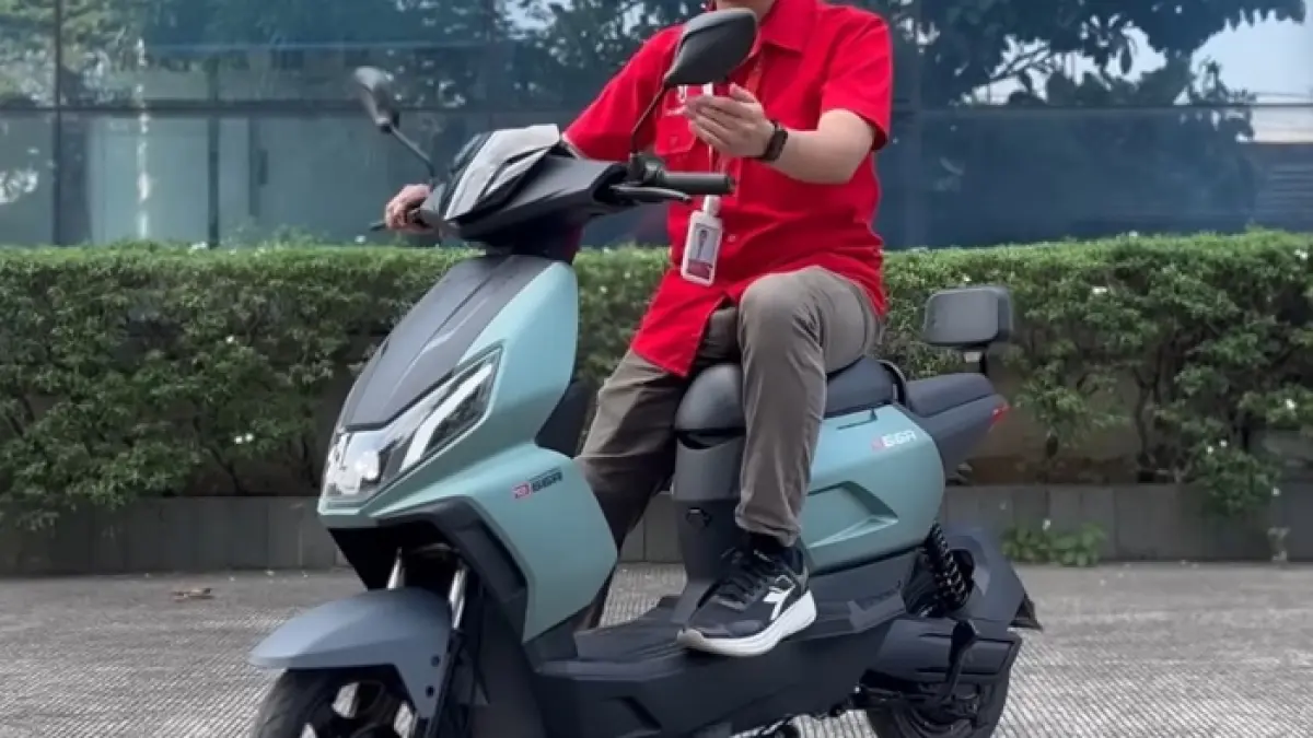 Motor listrik hydrogen vs listrik biasa, mana lebih unggul di 2026? Simak perbandingan efisiensi, jarak tempuh, dan biaya lengkapnya.