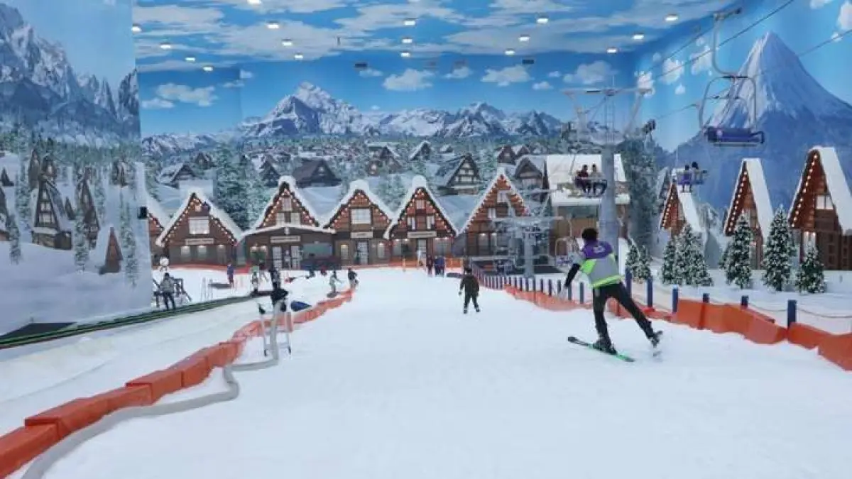 8 wisata Surabaya terbaru dan terkenal 2026, dari Alun-Alun underground hingga Trans Snow World, cocok untuk liburan seru keluarga.