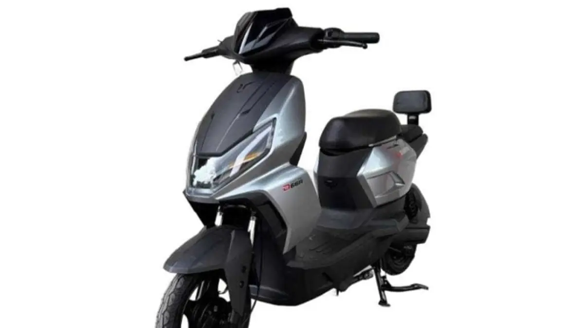 Uwinfly M110G hadir dengan boost 99 km/jam, fast charging, dan fitur keyless. Motor listrik Rp13 jutaan ini makin canggih.