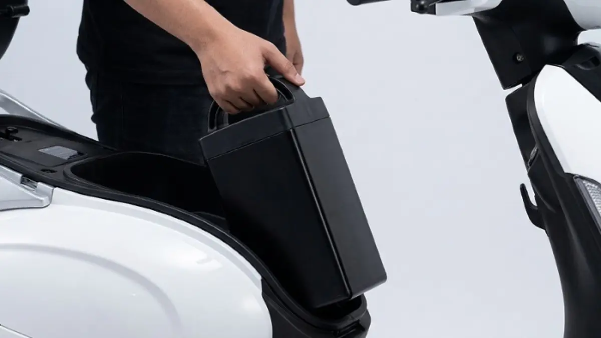 Indomobil E-Motor Sprinto hadir sebagai skutik listrik sporty dengan jarak tempuh 110 km dan fitur canggih, cocok untuk mobilitas harian ! Ilustrasi Gemini AI