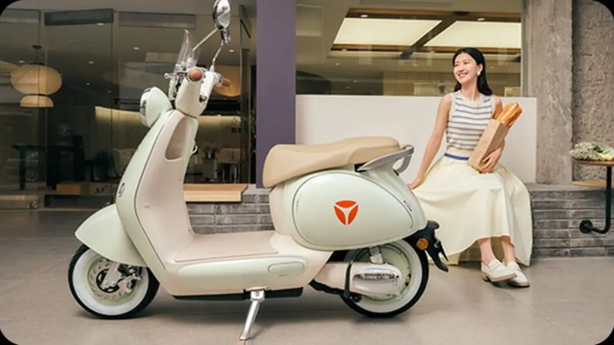 Motor listrik Zongsen S5 hadir dengan jarak tempuh 300 KM, motor 5000W dan fitur canggih untuk mobilitas modern.