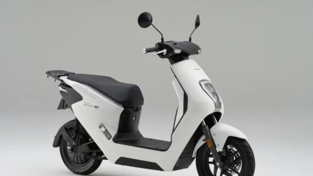 Zongsen S5 motor listrik 300 KM hadir dengan tenaga 5000W, fitur canggih, dan desain nyaman untuk mobilitas perkotaan.