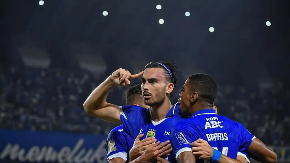 Mega transfer Persib Bandung! Mariano Peralta dikabarkan siap ditebus dan berpotensi pecahkan rekor Liga 1 Indonesia.