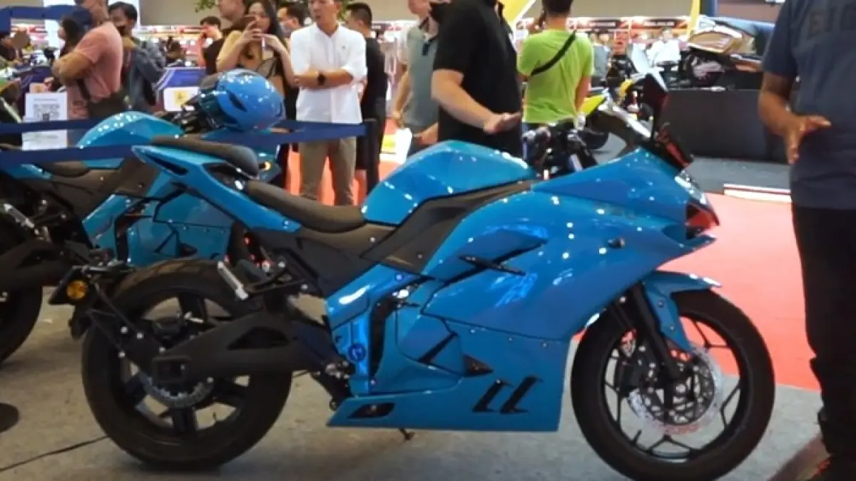 Motor listrik sport Indonesia terbaru hadir dengan desain sporty dan harga terjangkau, mampu tembus 150 km/jam!