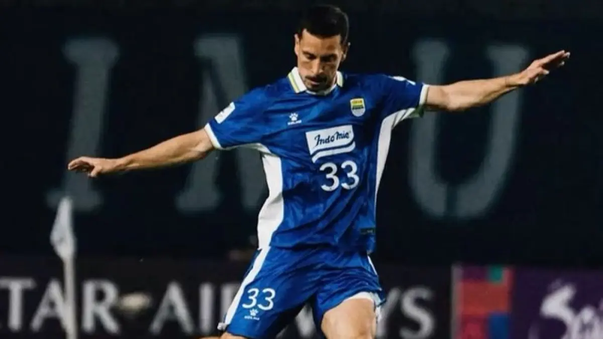 Transfer Persib Bandung 2026 jadi sorotan. Banyak nama besar diincar, tapi apakah realistis didatangkan musim depan?