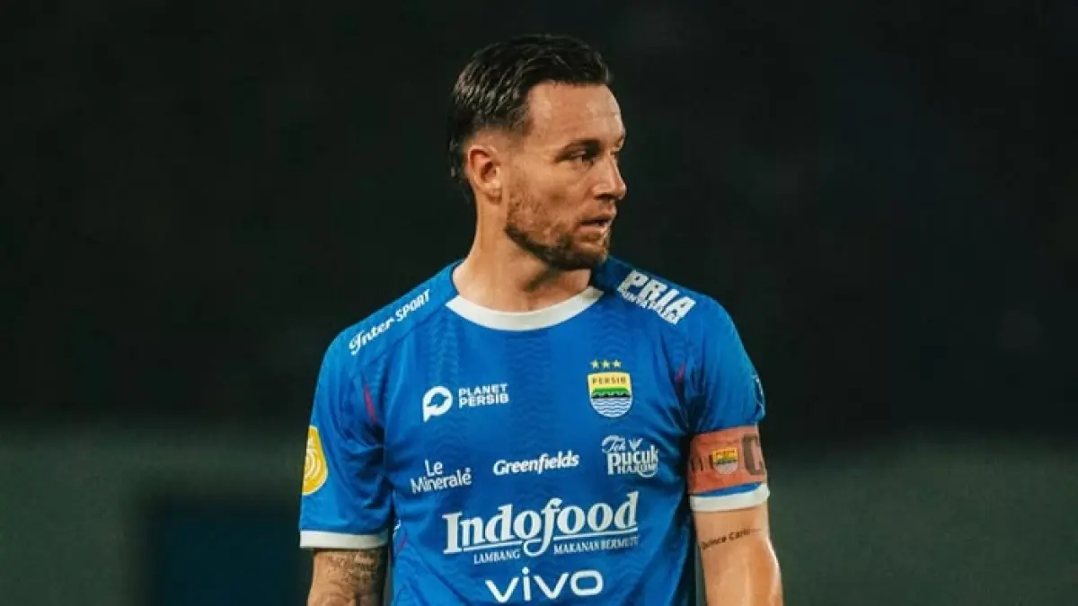 Update skuad Persib Bandung bocor! Dua pemain asing baru diincar, bursa transfer makin panas dan penuh kejutan.