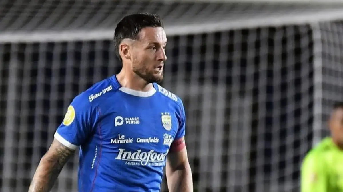 Update squad Persib Bandung musim depan hadir dengan pemain asing baru dan rumor transfer mengejutkan. Simak daftar lengkapnya!