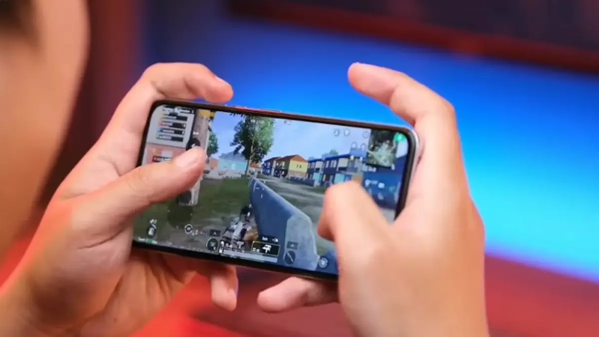 Daftar hp murah ram besar storage luas 2026, RAM 12 GB, performa kencang, cocok multitasking dan gaming tanpa lag.