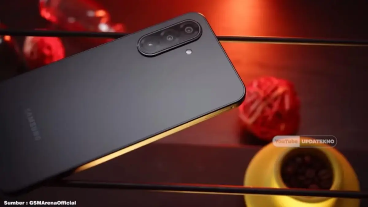 7 rekomendasi HP Samsung 1 jutaan terbaik 2026, spek gahar kamera 50 MP dan baterai besar, cocok untuk harian dan gaming ringan.
