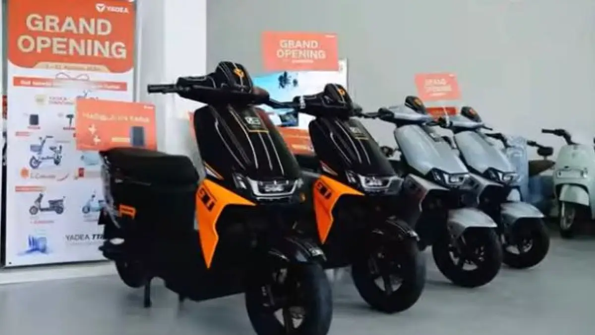 Cek 10 rekomendasi motor listrik terbaik 2026! Mulai dari Polytron Fox R hingga Alva One, fitur canggih, irit, dan ramah lingkungan. Baca di sini!