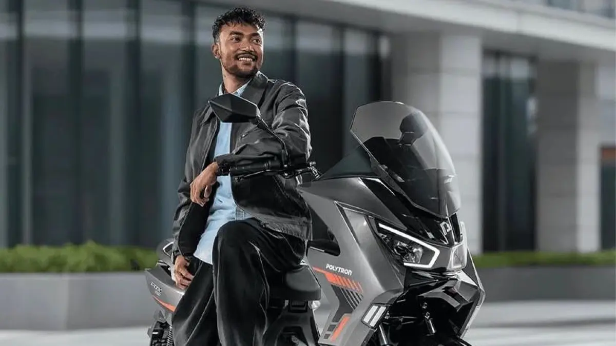 Cek rekomendasi motor listrik terbaik 2025! Uwinfly M100 irit, Polytron Fox 350 tangguh, hingga Alva Servo X yang canggih. Baca di sini!