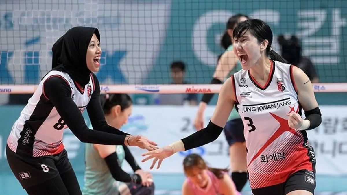 Proliga 2026: Pertamina Enduro vs Elektrik PLN 3-2, drama 5 set dan momen headshot Megawati vs Karabajema jadi sorotan.(Pinterest)