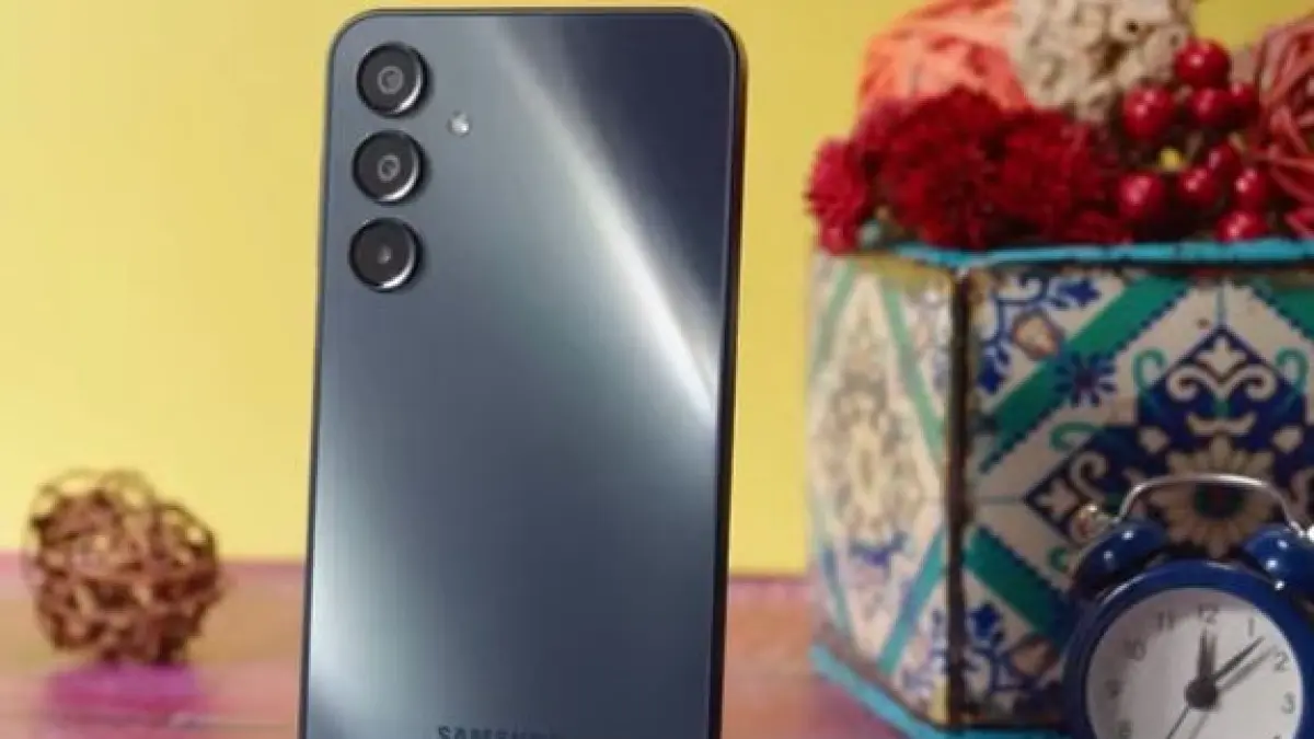 Cari HP Samsung RAM 8/256 GB terbaik 2026? Cek 7 rekomendasi harga mulai 2 jutaan dengan performa kencang dan memori lega di sini!