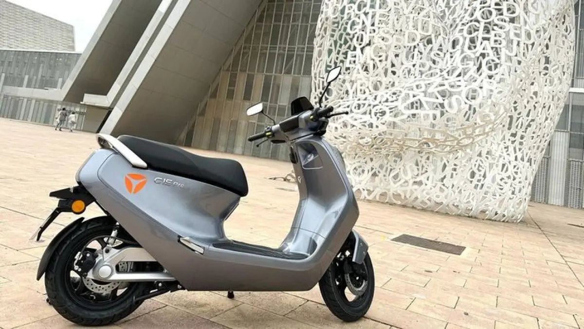 Motor listrik murah mulai Rp15 jutaan, ini 5 rekomendasi terbaik dengan fitur canggih dan jarak tempuh hingga 130 km.