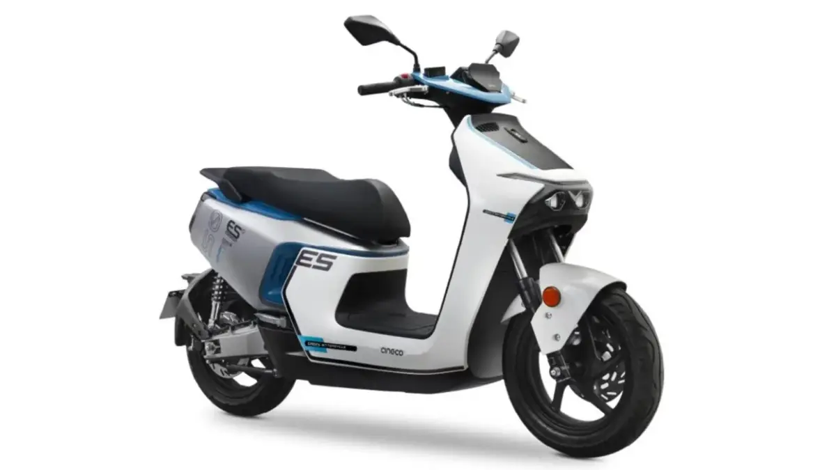 Motor listrik Zongshen ES5 Indonesia hadir dengan desain sporty, performa tinggi, dan jarak tempuh kompetitif, siap ramaikan pasar!