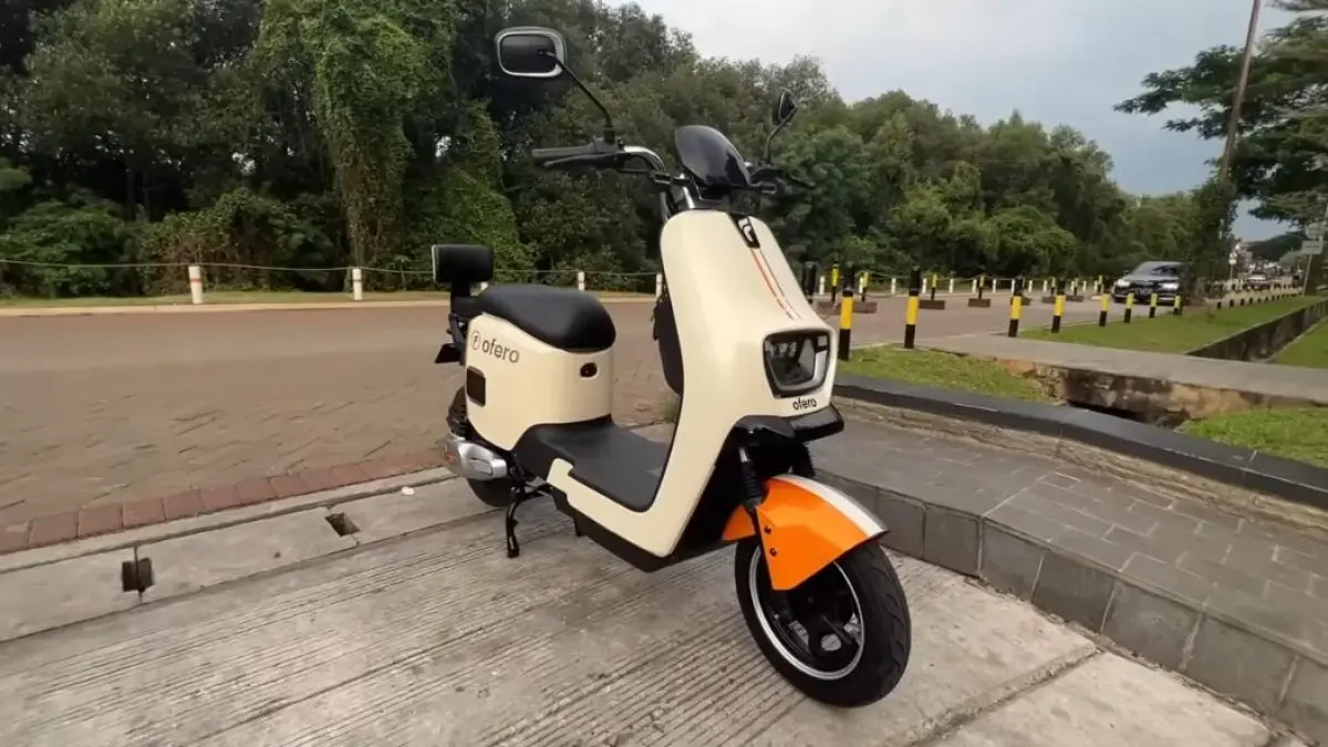 Sepeda listrik Overo hadir di IIMS dengan desain stylish, jarak tempuh 100 km, dan klaim hemat biaya hingga 80 persen.
(Screenshot Youtube)