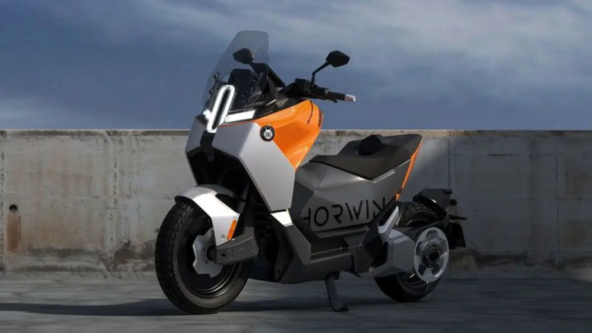 Uji jarak tempuh Polytron Fox 350 tembus 113 km meski boncengan dan angkut barang. Ini hasil lengkap performa motor listrik ini!(Pinterest)