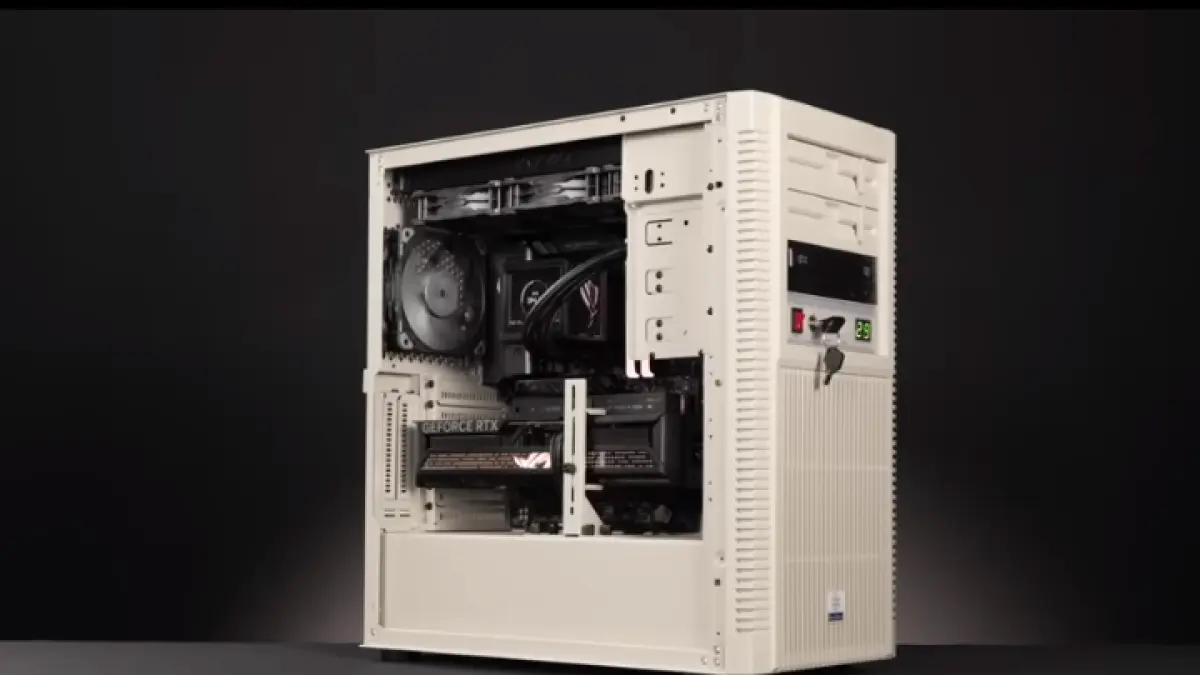 Casing retro gaming PC Silverstone FLP01 tampil klasik ala era 90-an, namun dibekali komponen modern untuk performa gaming masa kini. ( YT. Mr Matt Lee)
