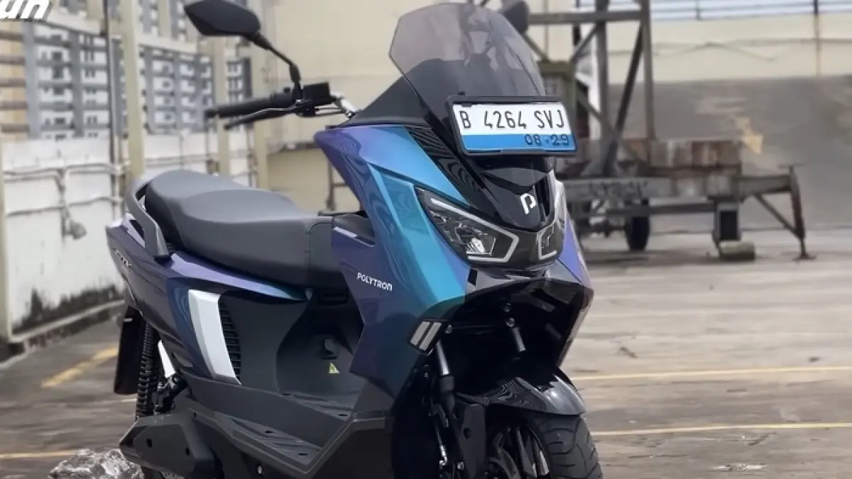 Harga motor listrik Polytron Fox 350 terbaru 2026 bikin kaget! Desain baru, fitur canggih, harga mulai 15 jutaan (SC YOUTUBE)