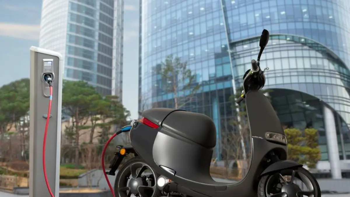 Viral Motor Listrik Yuwin Fly T3 Pro Rp10 Jutaan: Ternyata Ngebut Tapi Speedometer ‘Ngibul’? Ini Hasil Uji 1 Bulan
(kredit foto: gemini ai)