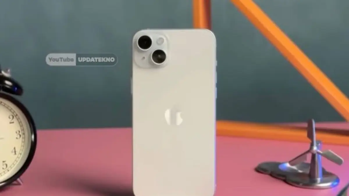 Cari iPhone murah? Ini daftar 7 iPhone turun harga drastis April 2026. Mulai dari seri 13 hingga 17, temukan pilihan terbaik untuk lebaran! (Screenshot youtube)