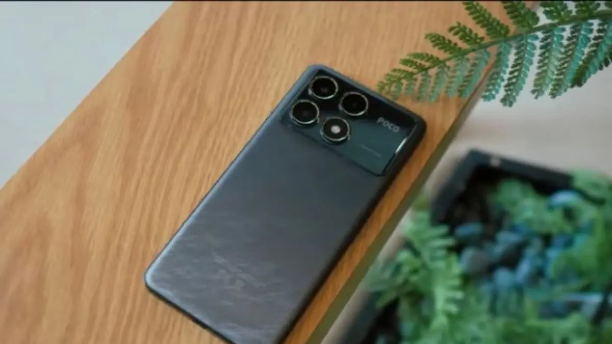 Daftar HP flagship turun harga awal 2026! Samsung S24, Asus Zenfone 11 Ultra, hingga Poco F6 Pro anjlok drastis. Cek harga terbarunya di sini! (screenshot youtube)