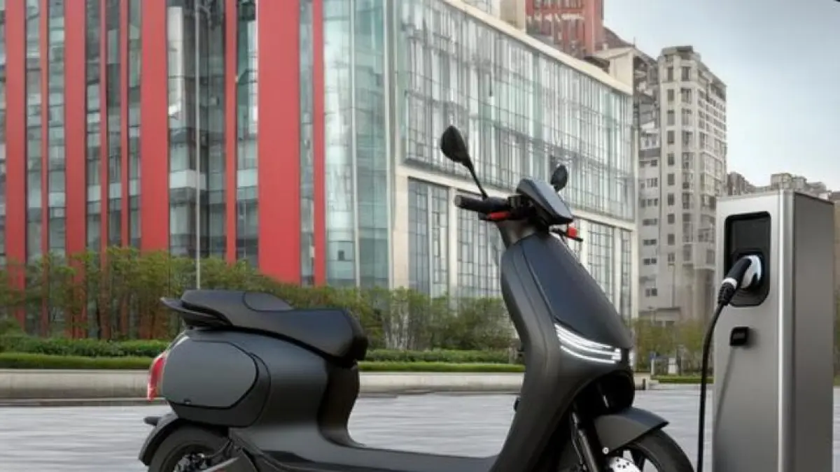 Motor listrik FinFast Viper siap masuk Indonesia, bertenaga 3.000 watt dan jarak tempuh 150 km. Ini spesifikasi dan keunggulannya! (Freepik.com)