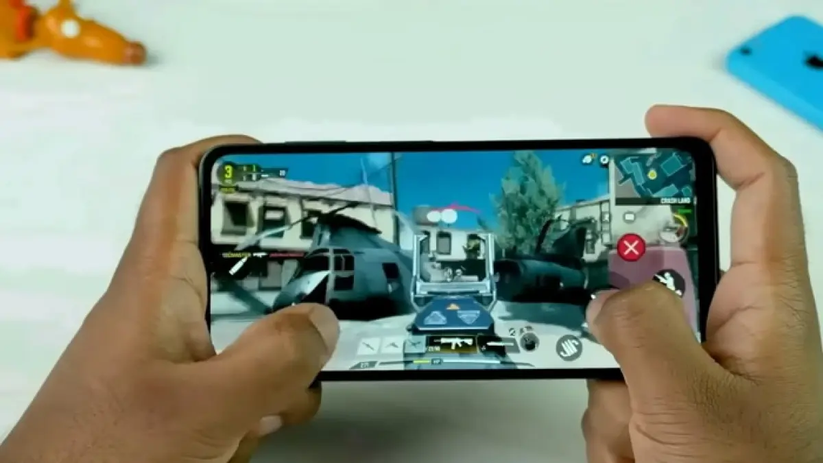 HP Samsung RAM 8/256 terbaik 2026 jadi pilihan ideal untuk multitasking dan storage besar. Simak daftar lengkapnya di sini (SC YOUTUBE)