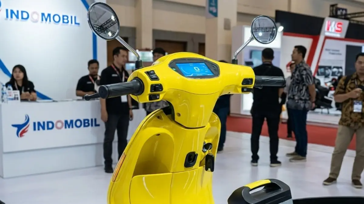 Motor listrik CTI Rp15 juta resmi meluncur di IMS 2026 dengan jarak tempuh 140 Km dan fitur anti air. Ilustrasi Gemini AI