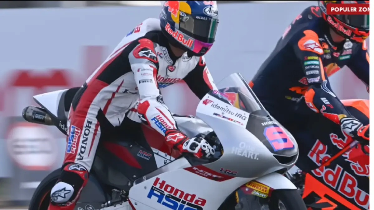 Duel panas di lintasan! Pembalap Honda dan KTM saling sikut sejak start, tensi MotoGP makin membara. ( YT. POPULER ZONE)