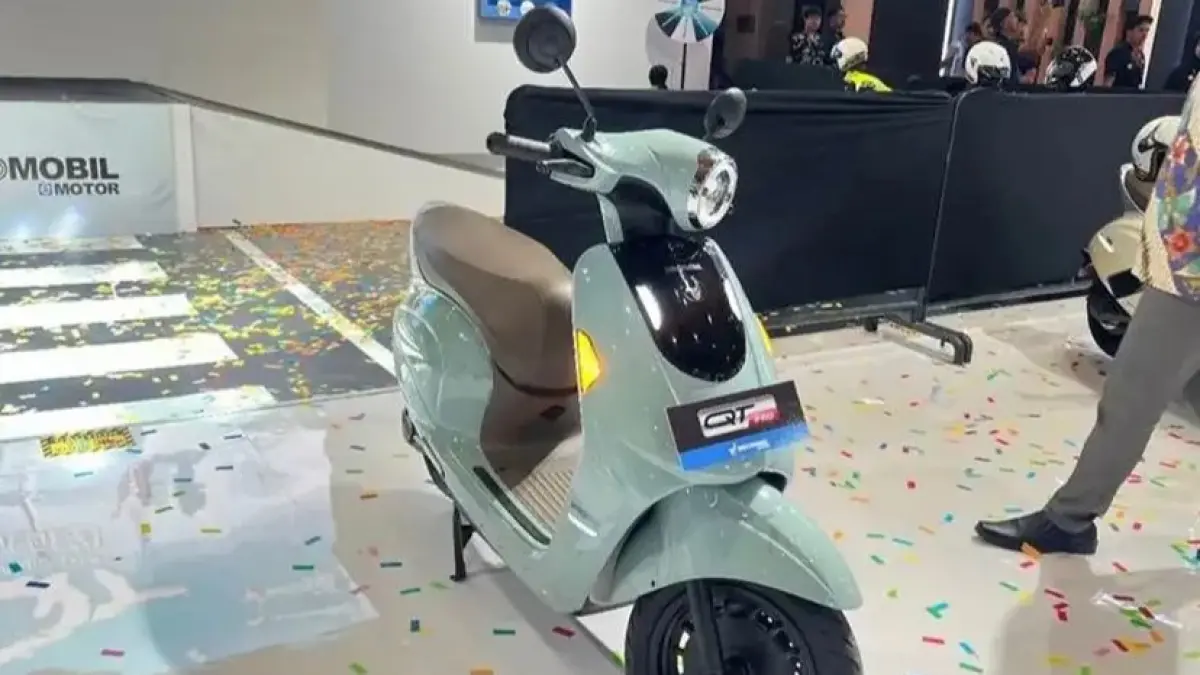 Review Indomobil Yadea Cutie: Motor listrik karya desainer lokal seharga Rp15 Jutaan! Tanpa sewa baterai, jarak tempuh 130km. Cek speknya!(pinterest)