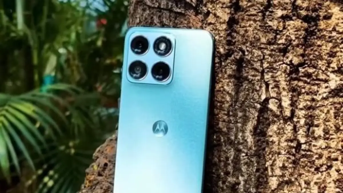 Motorola Edge 70 Fusion resmi rilis! HP standar militer, baterai 7000 mAh tapi bodi super tipis. Cek spesifikasi lengkap & harganya di sini! (Screenshot Youtube)