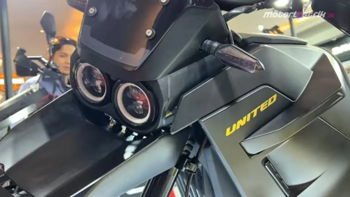 Motor listrik United IIMS 2026 hadir dengan tenaga 6.000 watt, harga Rp46 jutaan, dan stok terbatas. Simak spesifikasi lengkapnya! (screenshot youtube)