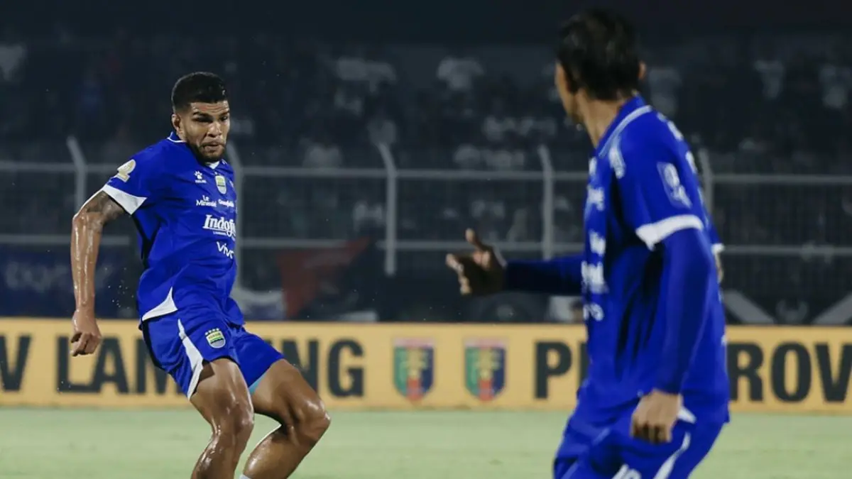 Transfer Persib Bandung detik terakhir, dua striker asing segera disahkan berkat peran penting Bojan Hodak.