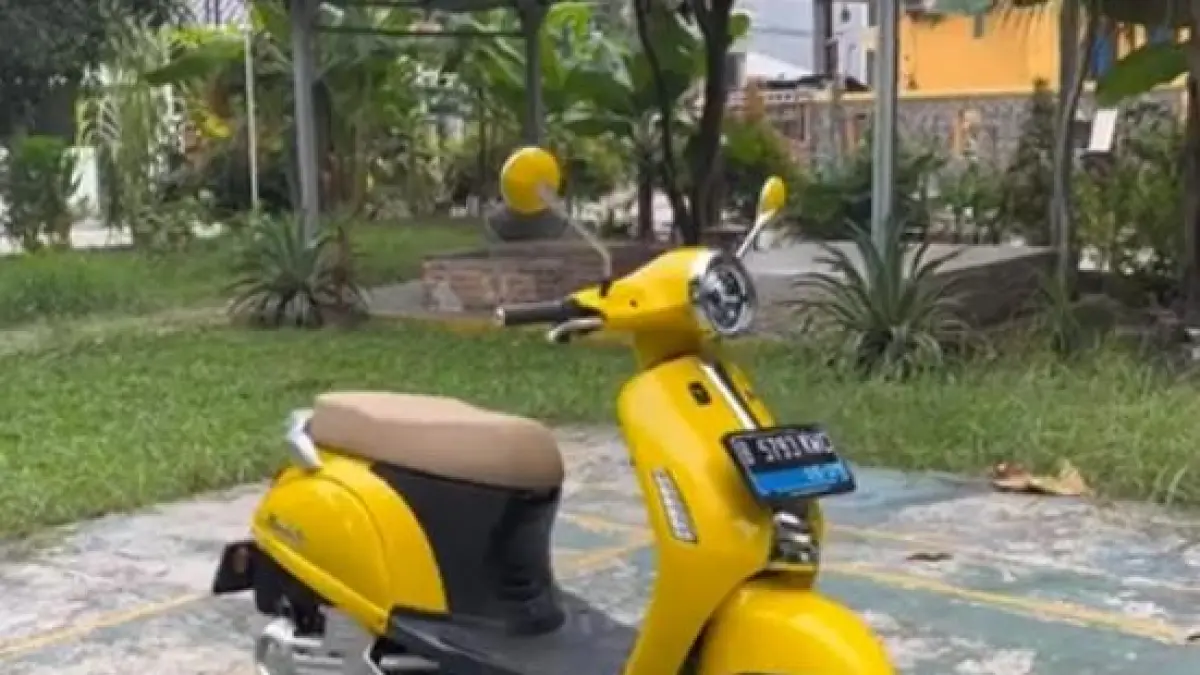 Cek spesifikasi baterai Volta Mandala: jarak tempuh 65 km, fitur SGB untuk ganti baterai instan, dan tips awet. Motor listrik masa depan paling irit!(Screenshot Youtube)