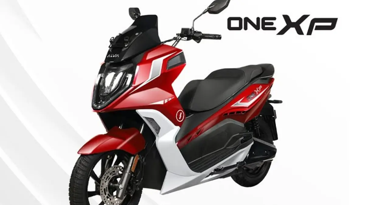 Alva One XP motor listrik hadir di IMS dengan TFT canggih, fitur lengkap, dan harga lebih murah setelah subsidi.