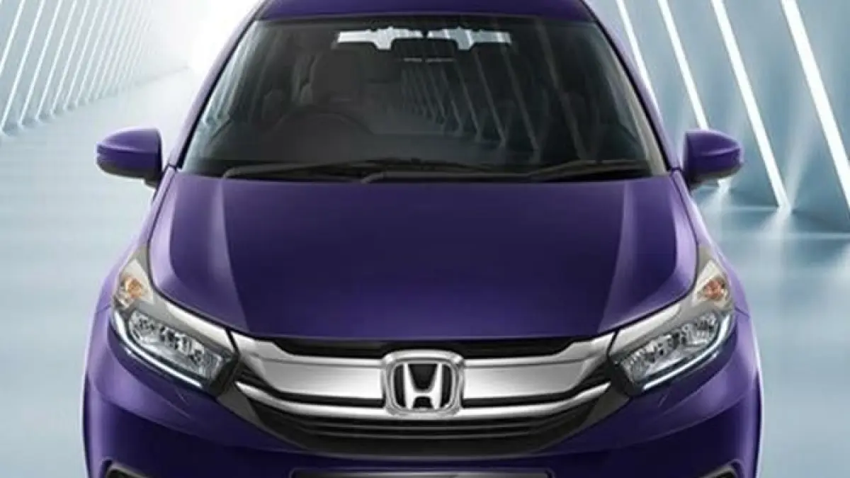 Honda Mobilio 2017 bekas jadi incaran, harga mulai Rp150 jutaan. Irit, lega, dan cocok untuk mobil keluarga 7 penumpang!(Gemini AI)