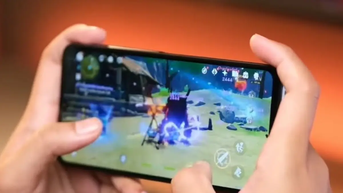 Infinix Hot terbaru hadir dengan fitur canggih, harga terjangkau, dan performa mumpuni untuk kebutuhan harian. (SC YOUTUBE)