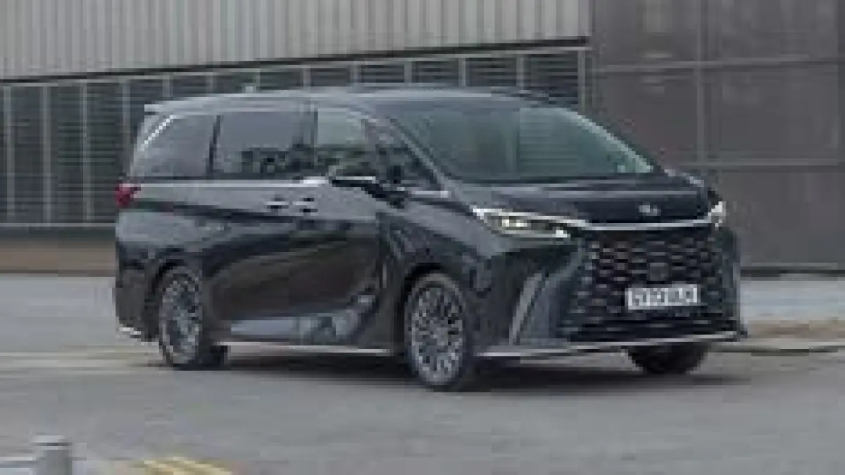 Aletra L EV hadir sebagai MPV listrik 7-seater dengan jarak tempuh 530 km, kabin lega, tapi tanpa ADAS. Layak dibeli?