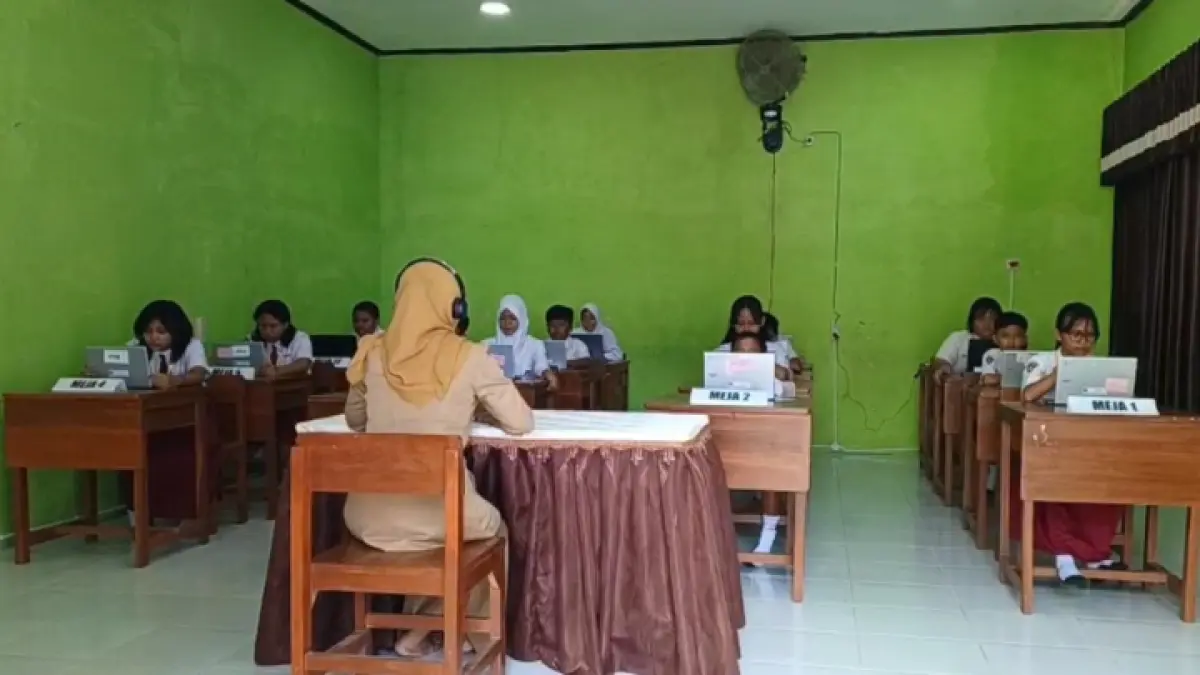 LANCAR: Pelaksanaan TKA di SDN 2 Surodakan yang telah berakhir pada Kamis kemarin. 
(ZAKI JAZAI/ RADAR TRENGGALEK)