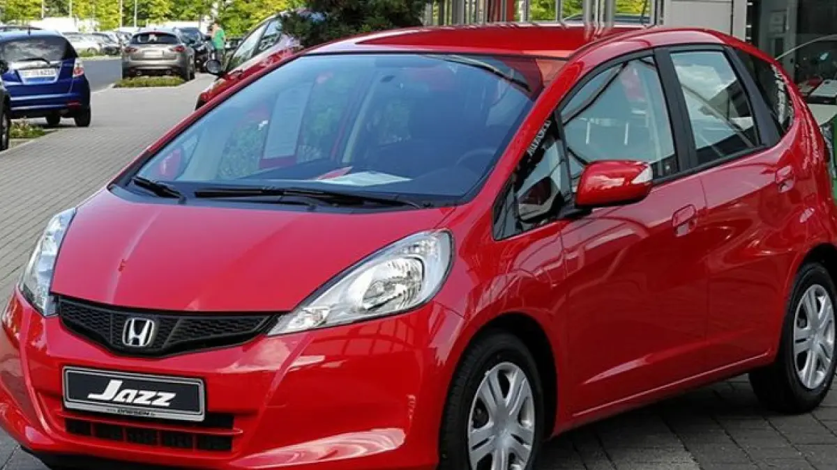 Nasib Honda Jazz setelah disuntik mati, harga bekas masih tinggi mulai Rp130 jutaan dan tetap jadi incaran di 2026.(Pinterest) 