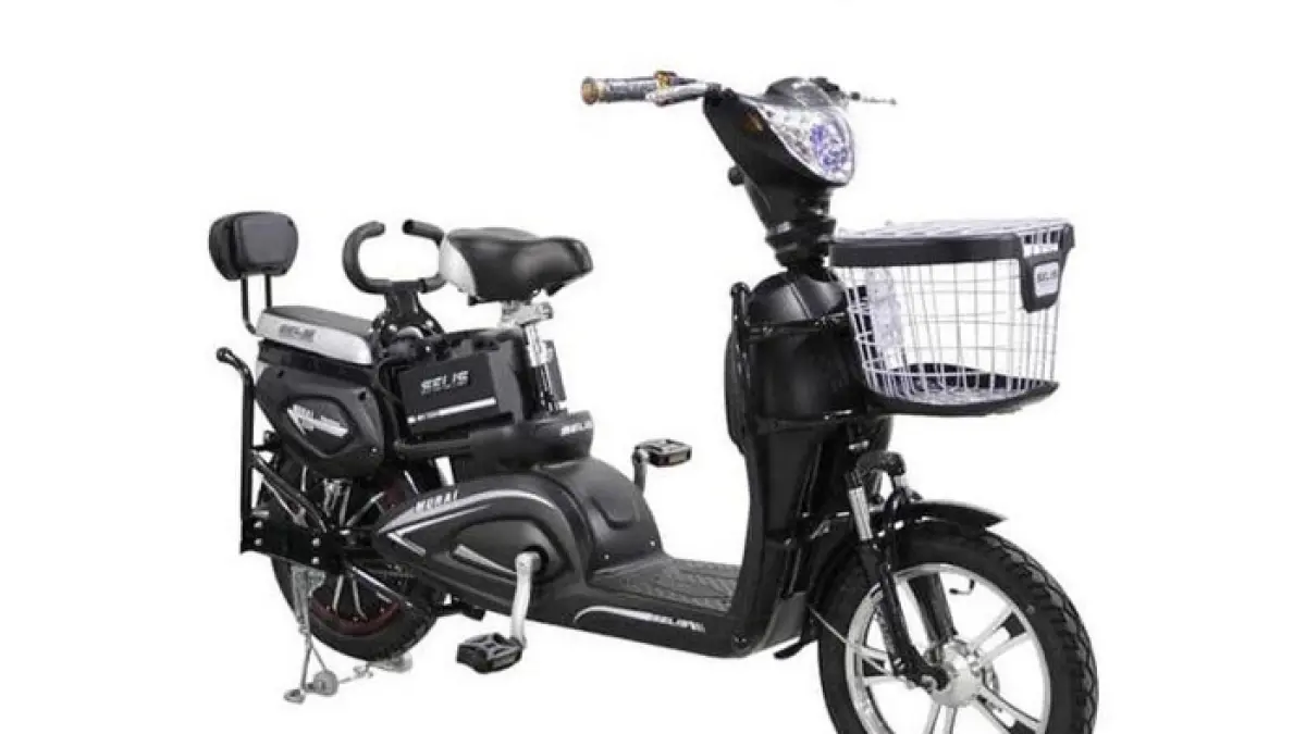Review sepeda listrik Selis Mandalika, harga Rp4,5 juta dengan fitur simpel dan jarak tempuh 30 km. Cocok untuk harian. (Pinterest) 