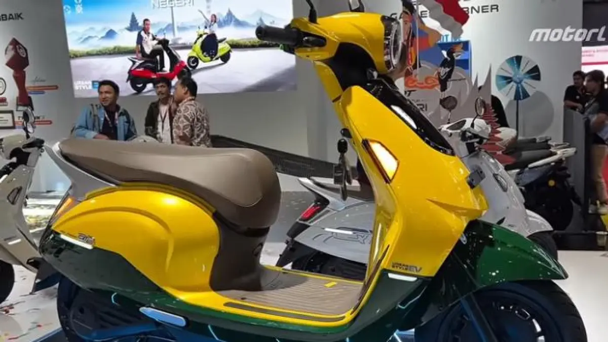Beli putus! Indomobil E-Motor QT motor listrik Rp15 Juta tanpa sewa baterai. Jarak tempuh 140 km, tahan banjir IPX67. Cek spek lengkapnya di sini!(Screenshot Youtube)