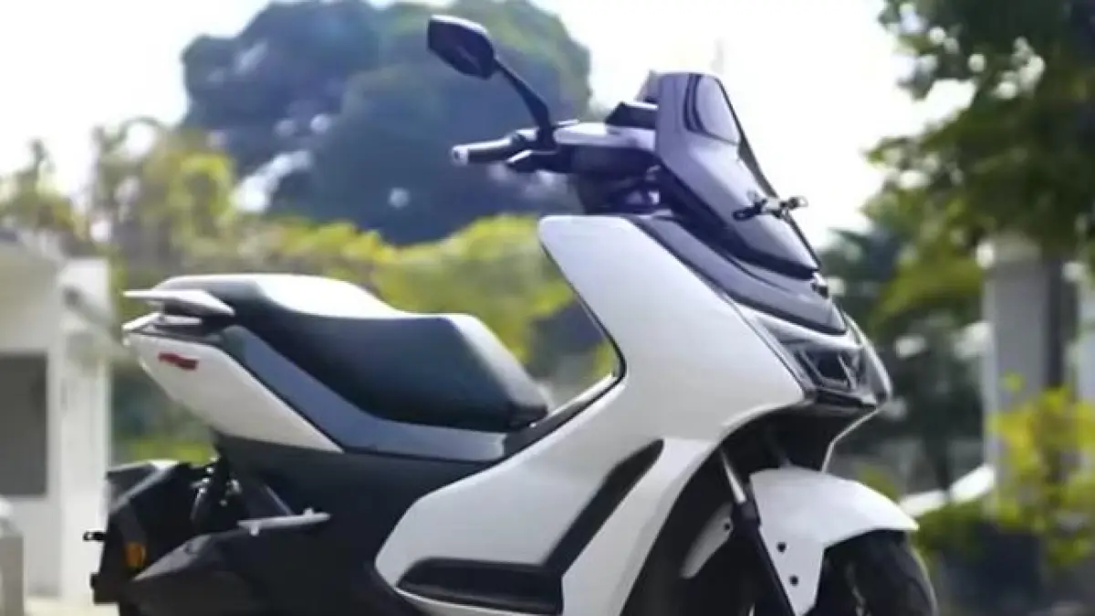 Cek rekomendasi motor listrik murah terbaru 2026! Harga mulai Rp11 Juta, jarak tempuh 130 KM, & fitur canggih. Solusi irit buat harian, klik di sini!(Screenshot Youtube)