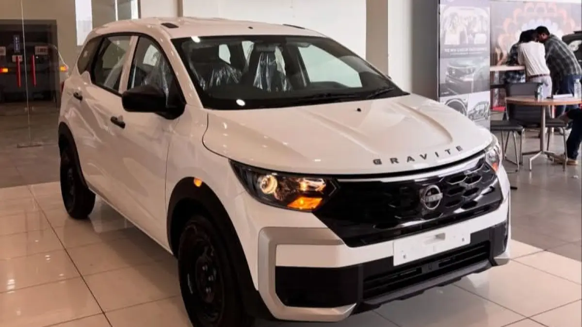 Cek spesifikasi Nissan Grafit, MPV 7 seater harga Rp100 jutaan yang siap geser Calya & Sigra di 2026. Mobil keluarga irit paling futuristik!(Screenshot Instagram)